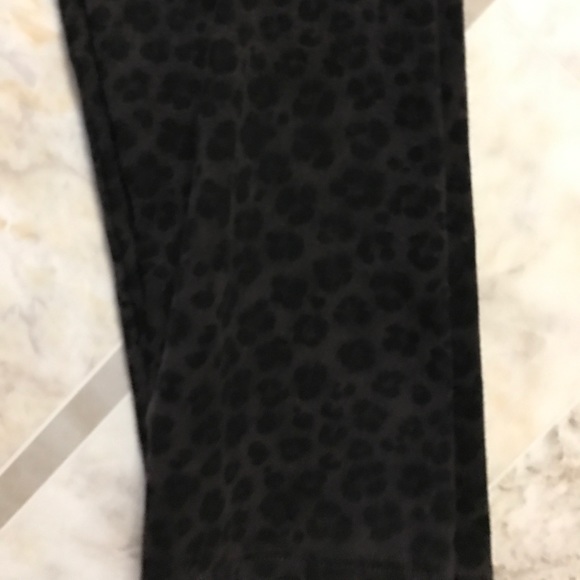 Brown pattern soft leggings/tights - Picture 3 of 3